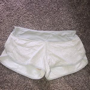 Lululemon speed up short